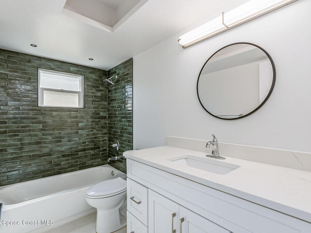 250 Ocean View Lane, Indialantic, FL 32903