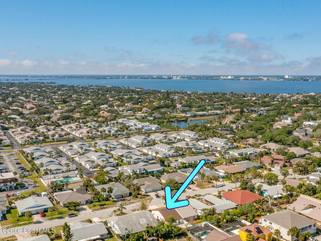 250 Ocean View Lane, Indialantic, FL 32903