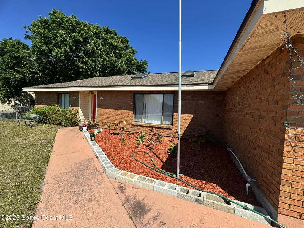 1139 Itzehoe Avenue, Palm Bay, FL 32907
