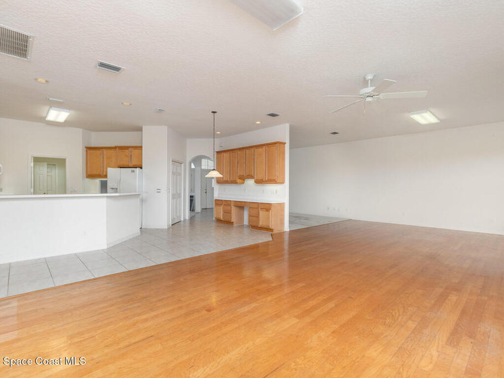 742 W Whitmire Drive, Melbourne, FL 32935