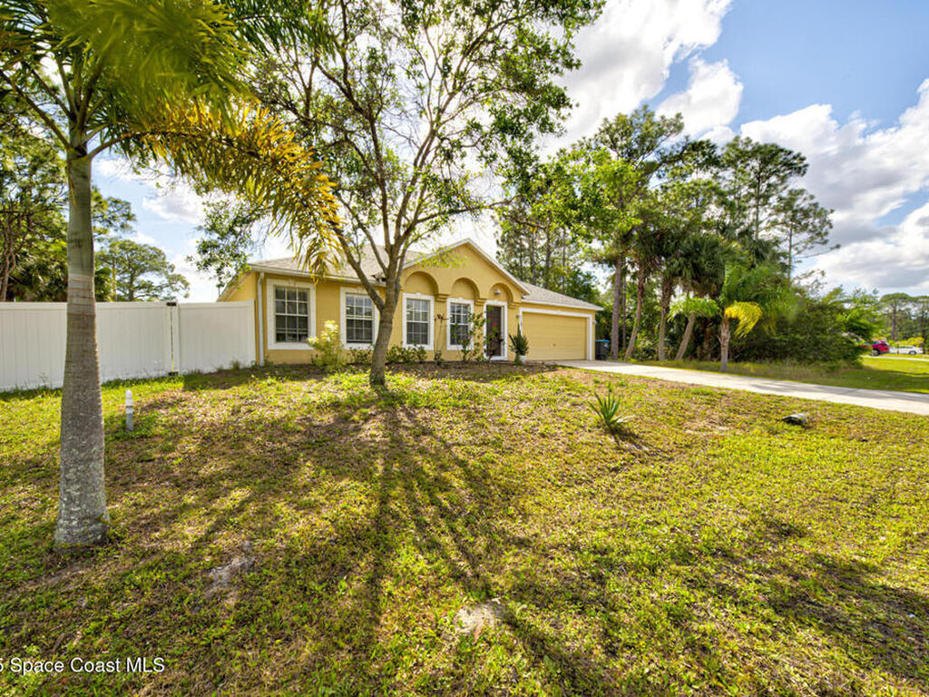 261 Franciscan Avenue, Palm Bay, FL 32907