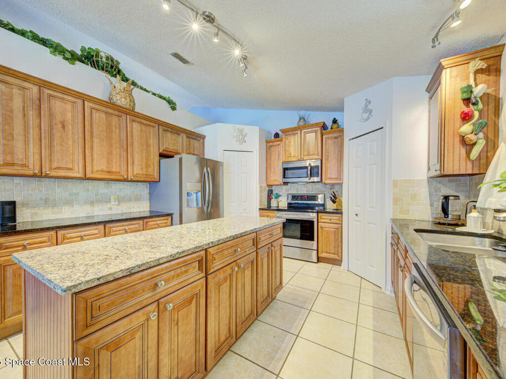 261 Franciscan Avenue, Palm Bay, FL 32907