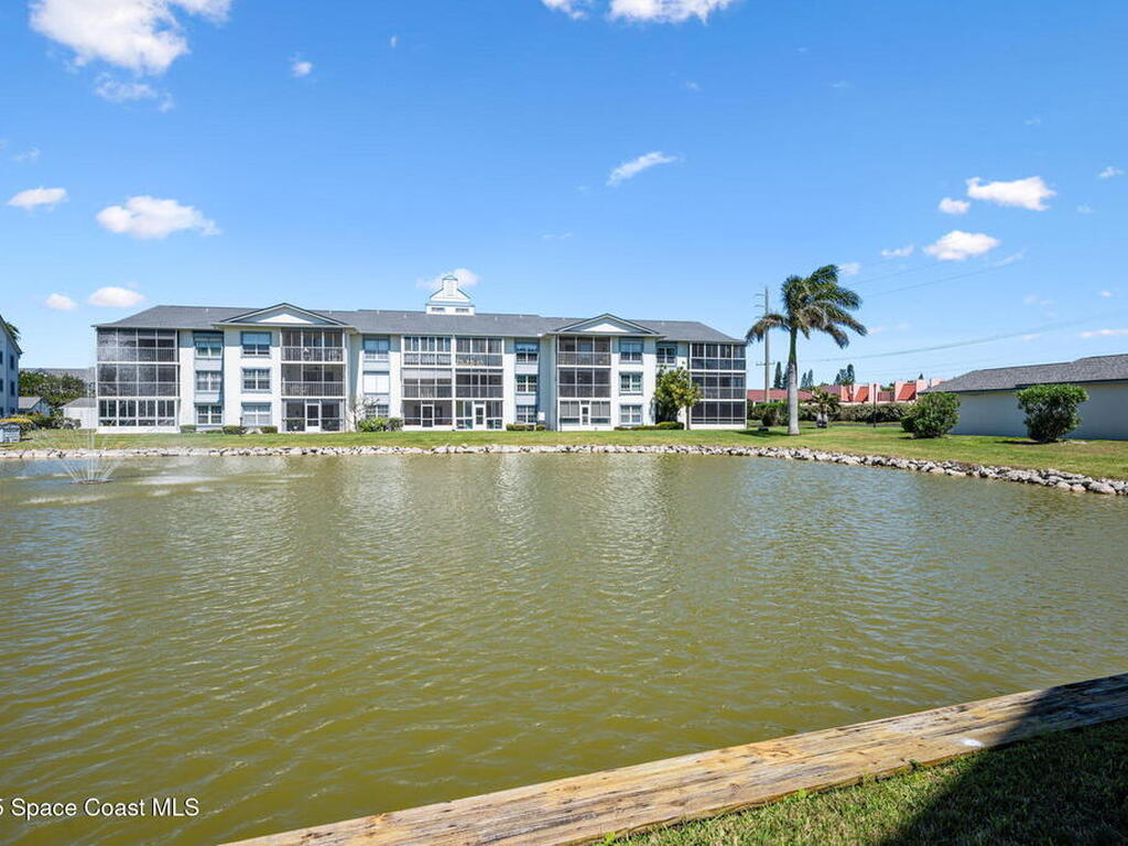 610 S Brevard Avenue, Cocoa Beach, FL 32931