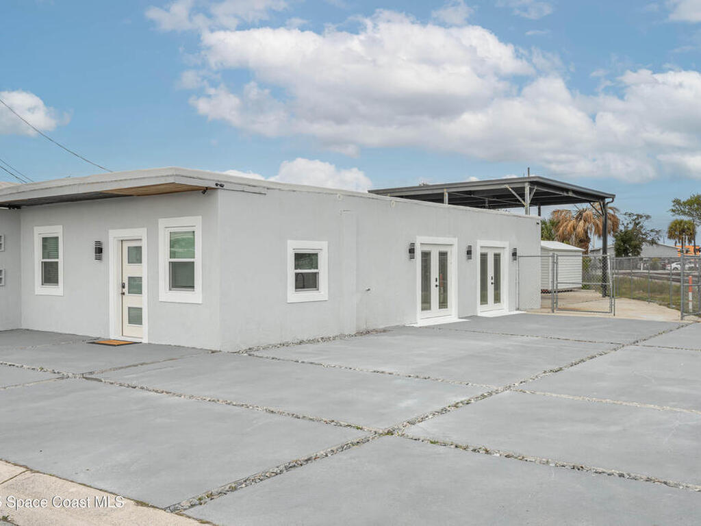 816 E Seminole Avenue, Melbourne, FL 32901
