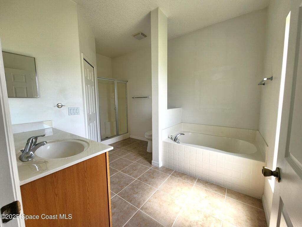 2078 Maeve Circle, Melbourne, FL 32904