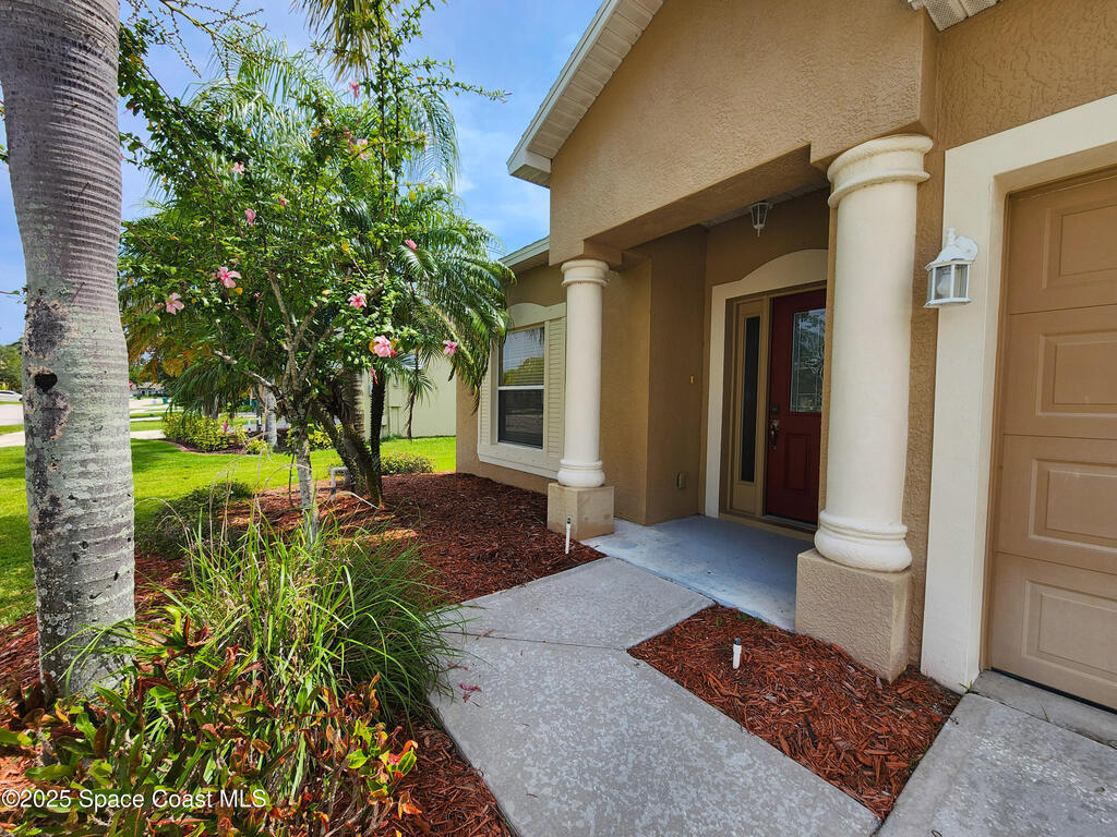 2078 Maeve Circle, Melbourne, FL 32904