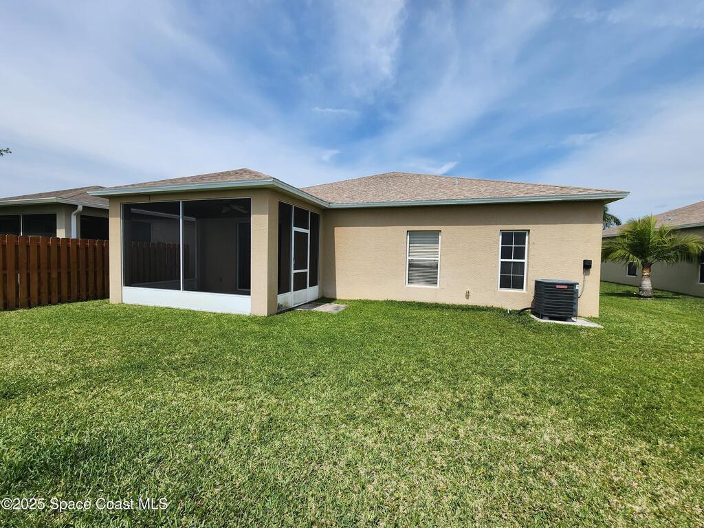 2078 Maeve Circle, Melbourne, FL 32904