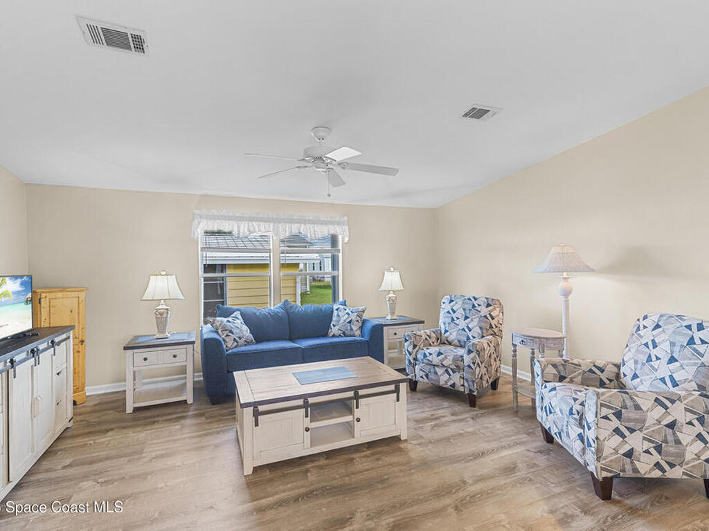 1218 Chipewa Drive, Barefoot Bay, FL 32976