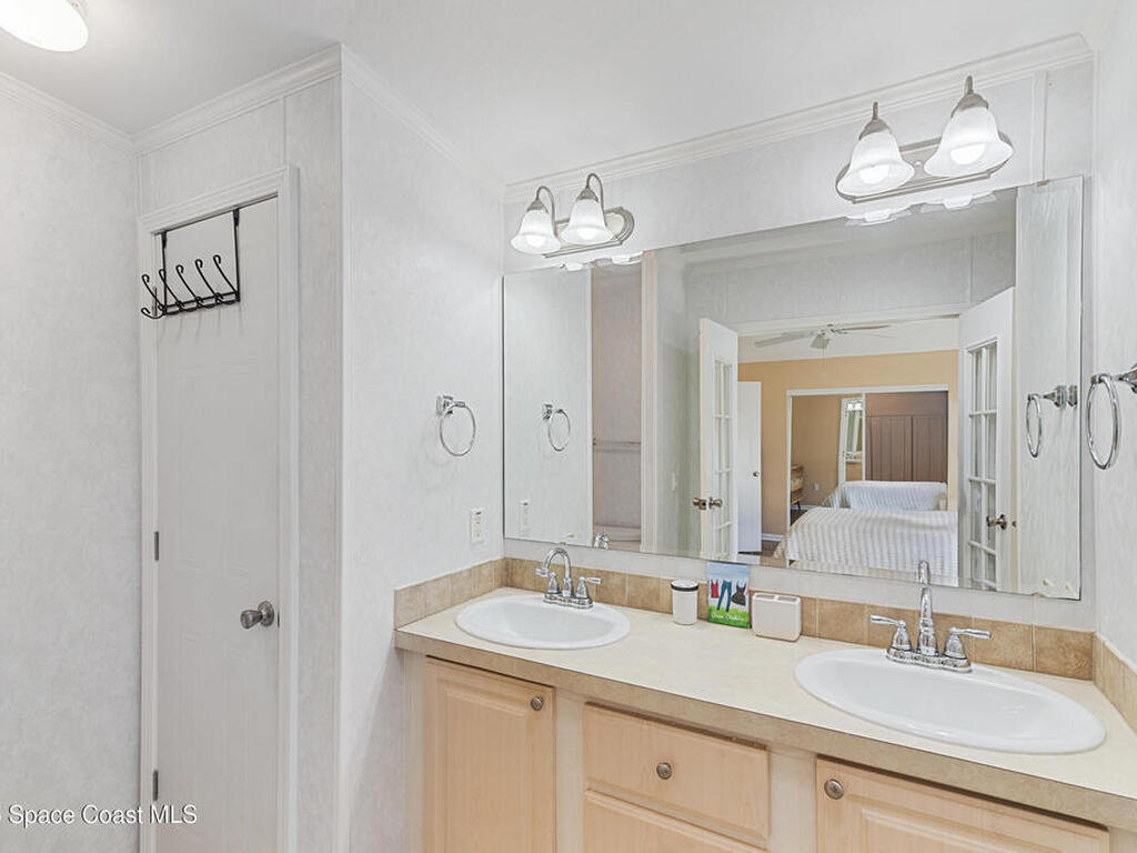 1218 Chipewa Drive, Barefoot Bay, FL 32976