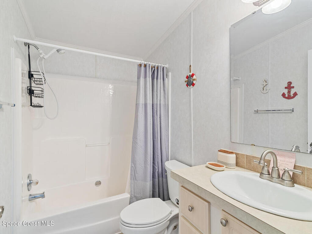 1218 Chipewa Drive, Barefoot Bay, FL 32976