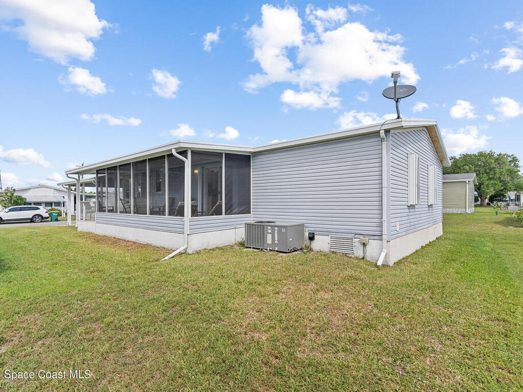 1218 Chipewa Drive, Barefoot Bay, FL 32976