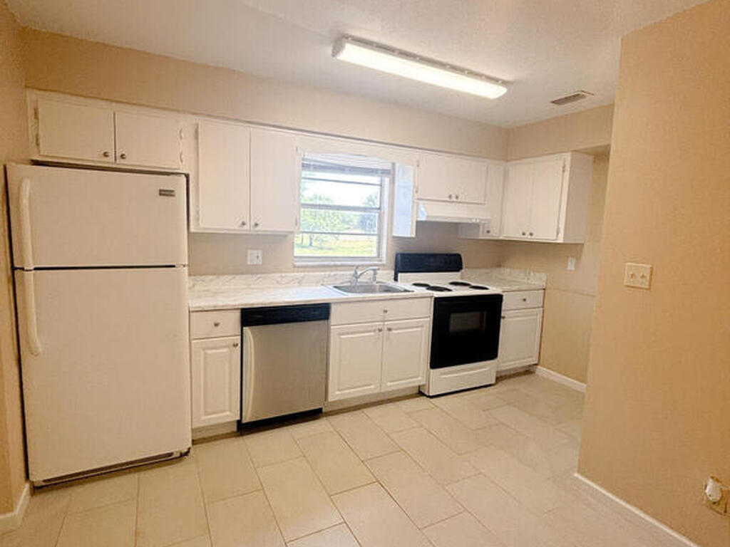 4304 London Town Road, Titusville, FL 32796