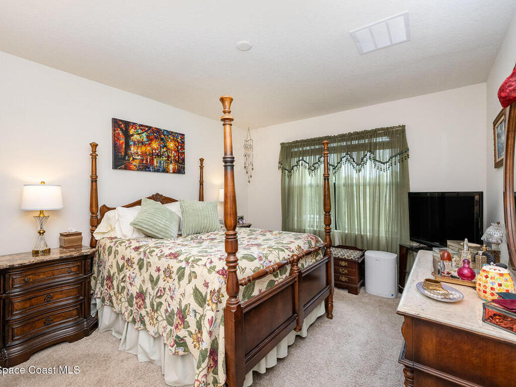939 Remington Green Drive, Palm Bay, FL 32909