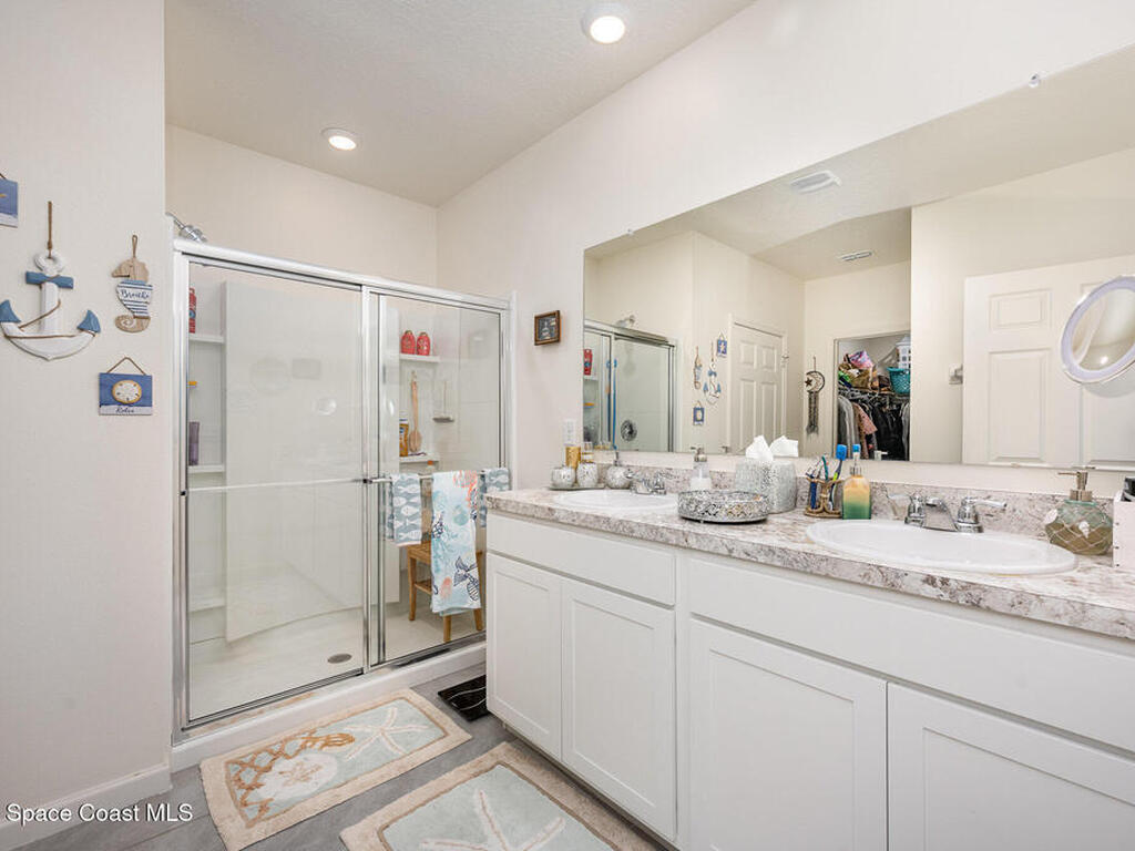 939 Remington Green Drive, Palm Bay, FL 32909