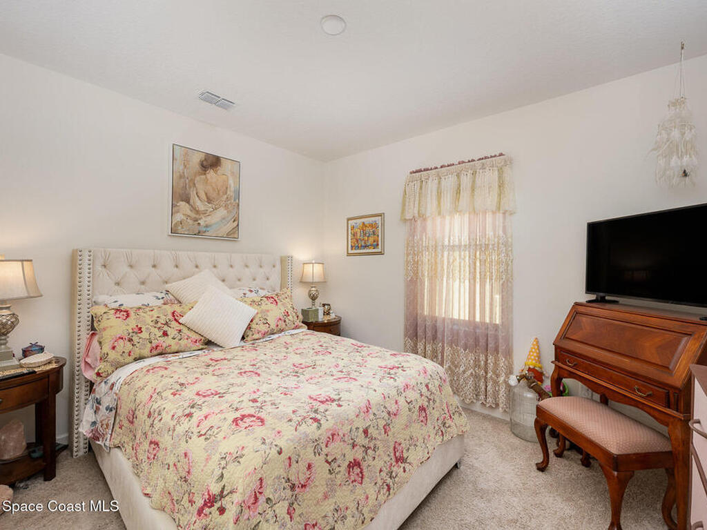 939 Remington Green Drive, Palm Bay, FL 32909