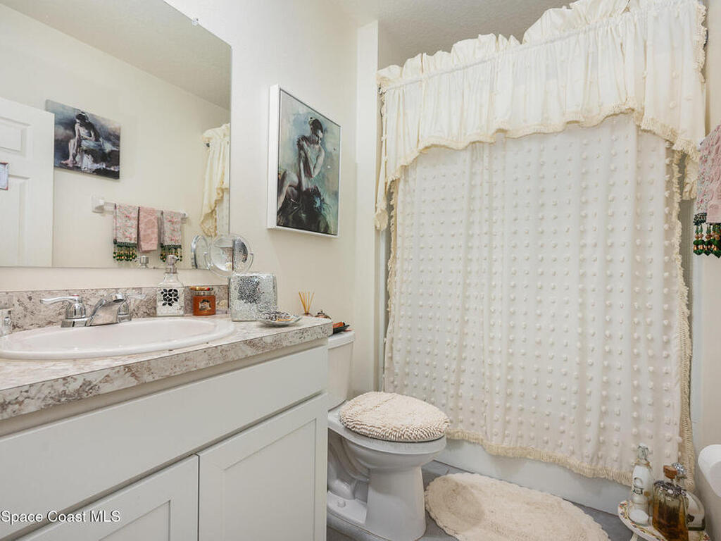 939 Remington Green Drive, Palm Bay, FL 32909