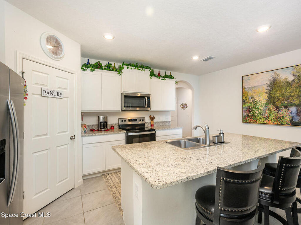 939 Remington Green Drive, Palm Bay, FL 32909