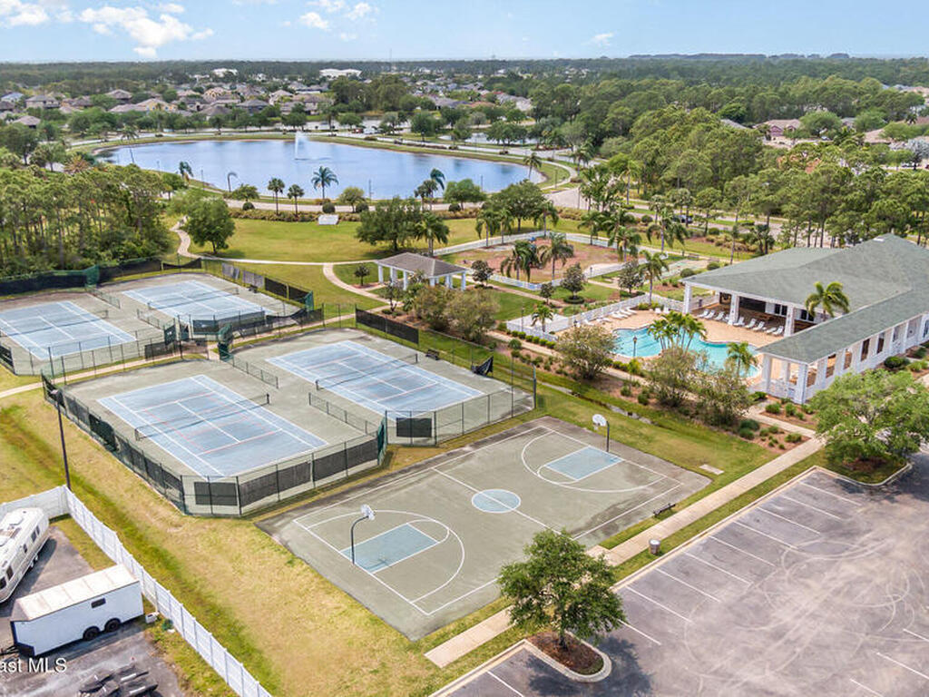 939 Remington Green Drive, Palm Bay, FL 32909