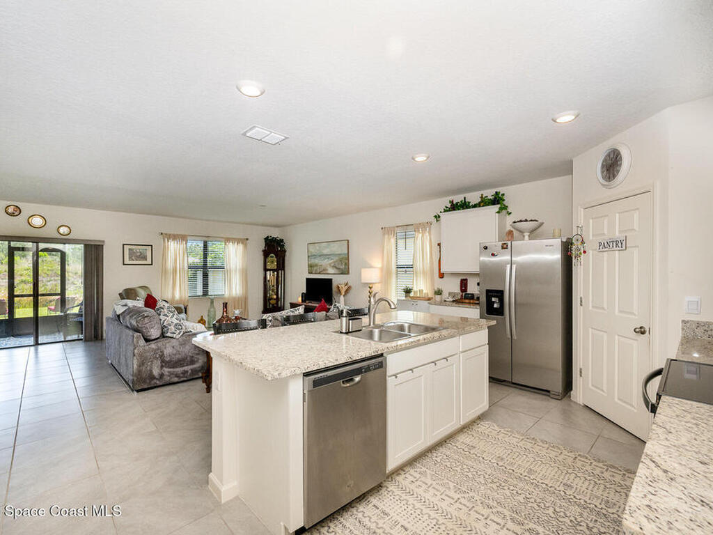 939 Remington Green Drive, Palm Bay, FL 32909