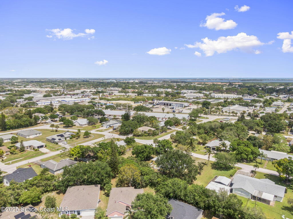 900 10th Court, Vero Beach, FL 32960