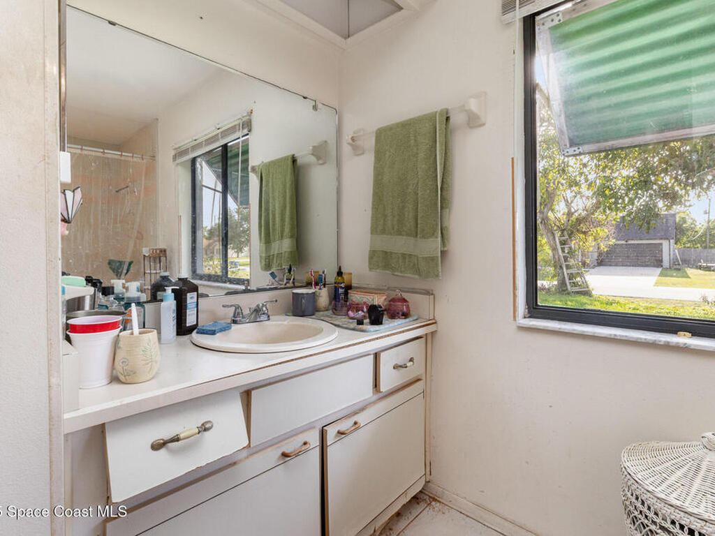 857 Gillen Avenue, Palm Bay, FL 32907