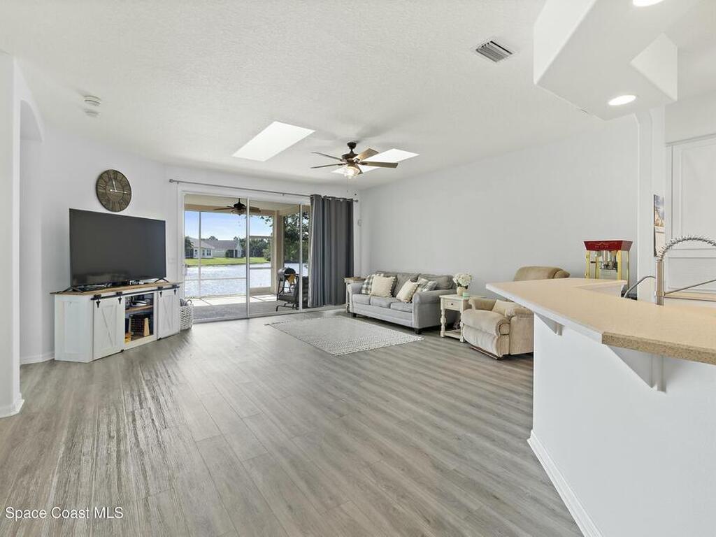 1905 Ficus Point Drive, Melbourne, FL 32940