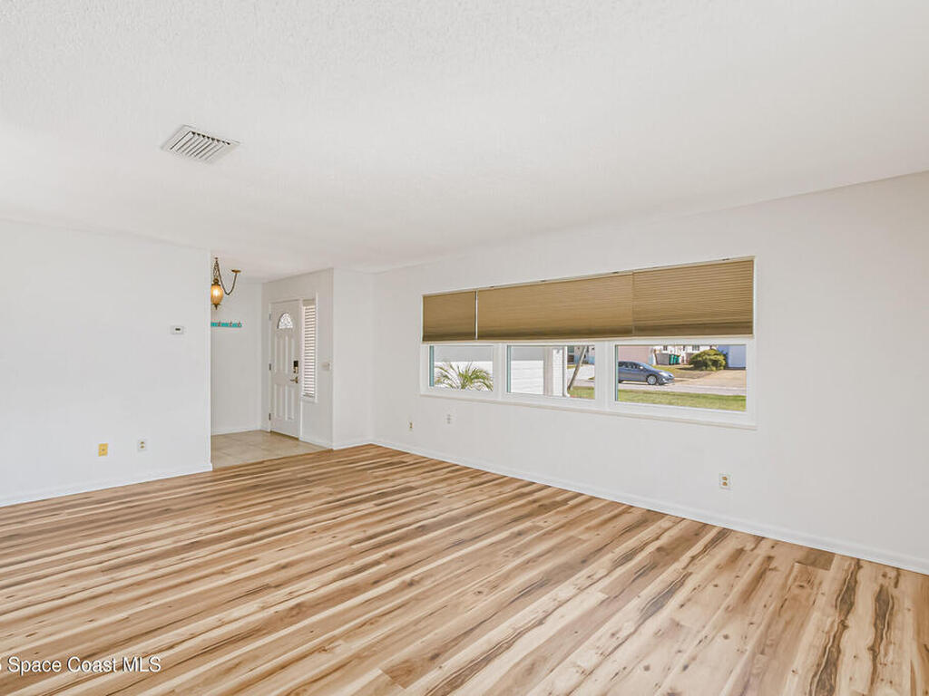 260 Satellite Avenue, Satellite Beach, FL 32937