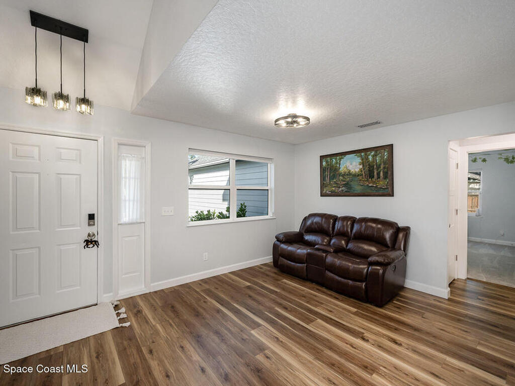 1258 York Circle, Melbourne, FL 32904