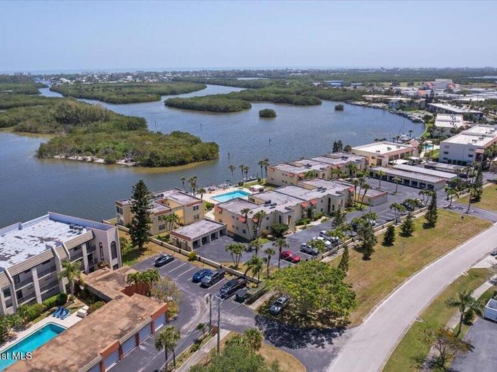 1727 Minutemen Causeway, Cocoa Beach, FL 32931