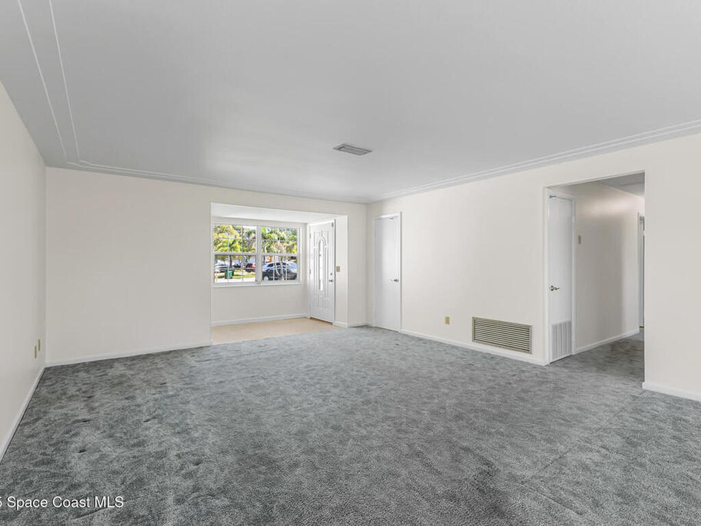 95 Melbourne Avenue, Merritt Island, FL 32953