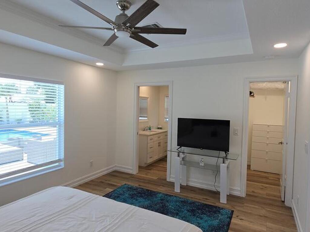 6882 3rd Street, Jupiter, FL 33458