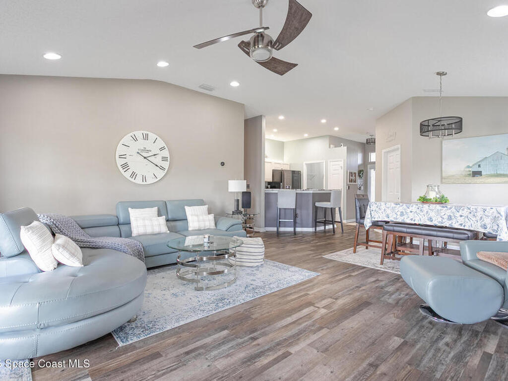 1453 Hemingway Boulevard, Rockledge, FL 32955