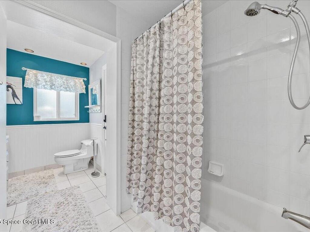 832 Indian River Drive, Melbourne, FL 32935