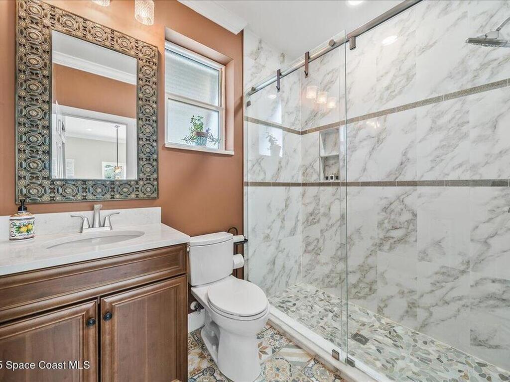 832 Indian River Drive, Melbourne, FL 32935