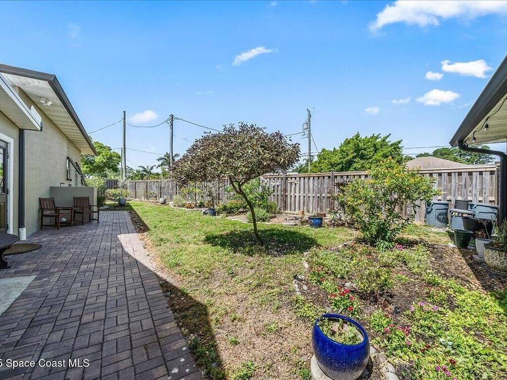 832 Indian River Drive, Melbourne, FL 32935