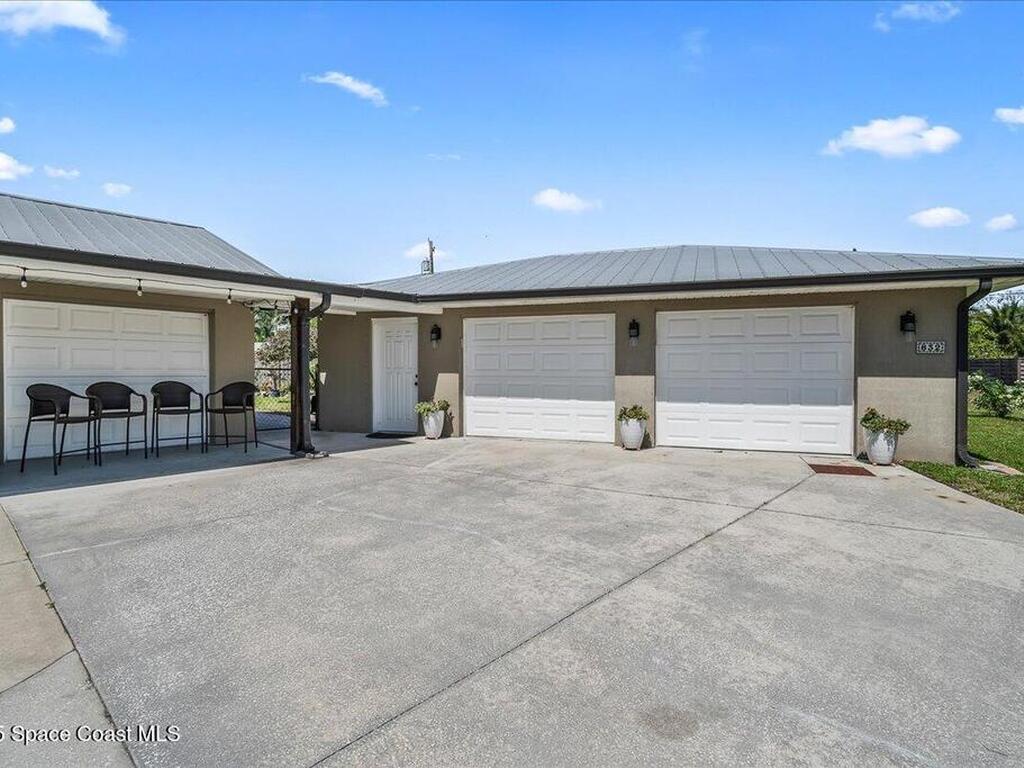 832 Indian River Drive, Melbourne, FL 32935