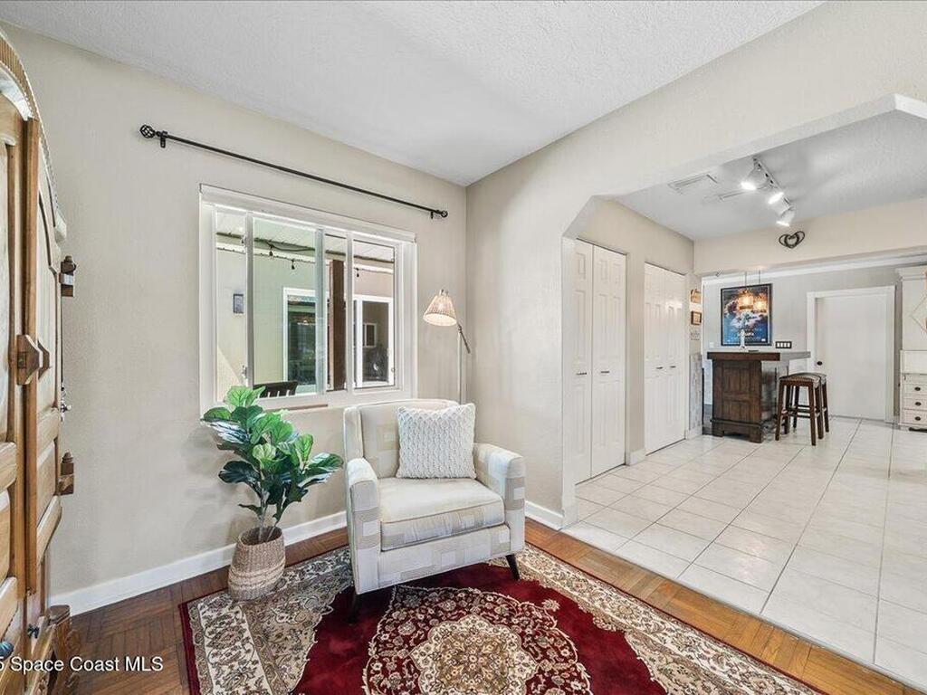 832 Indian River Drive, Melbourne, FL 32935