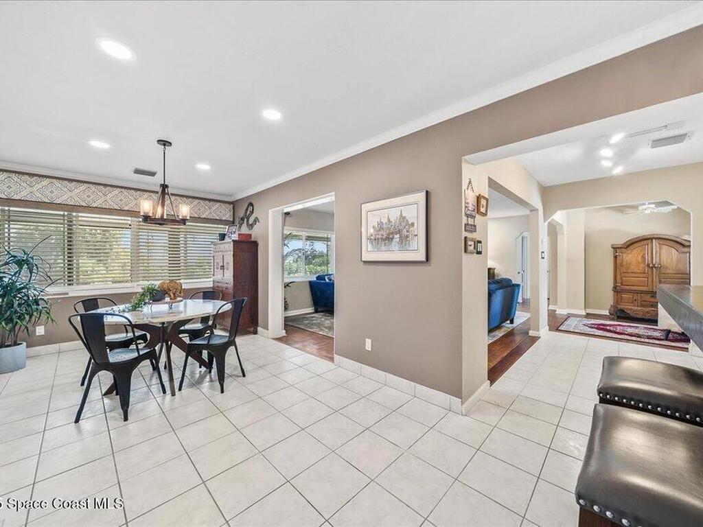 832 Indian River Drive, Melbourne, FL 32935