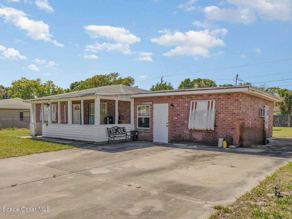 633 Nida Drive, Melbourne, FL 32935