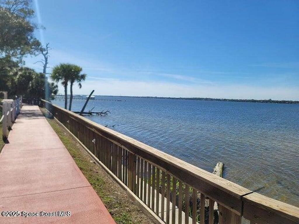 225 S Tropical Trail, Merritt Island, FL 32952