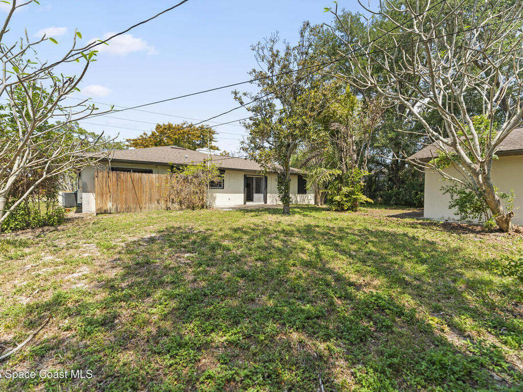525 E Fee Avenue, Melbourne, FL 32901