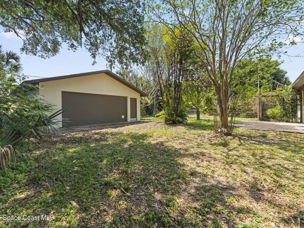 525 E Fee Avenue, Melbourne, FL 32901