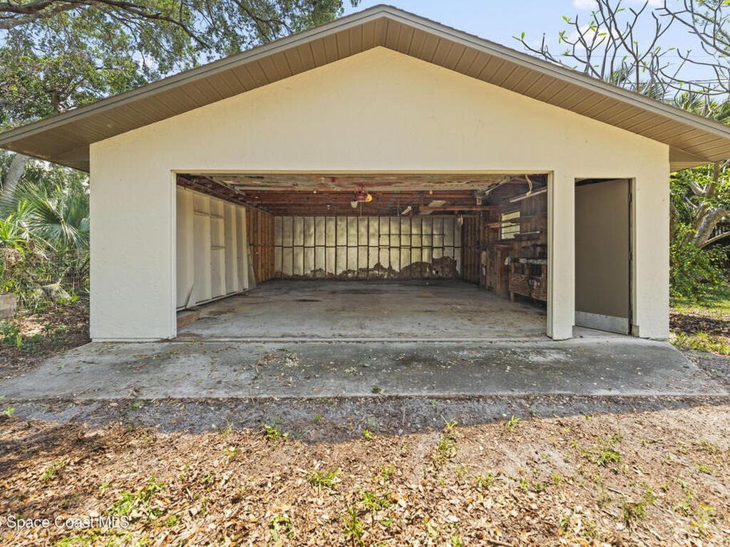 525 E Fee Avenue, Melbourne, FL 32901