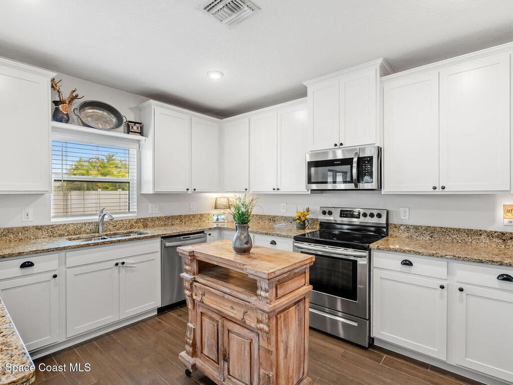 4138 Alligator Flag Circle, West Melbourne, FL 32904