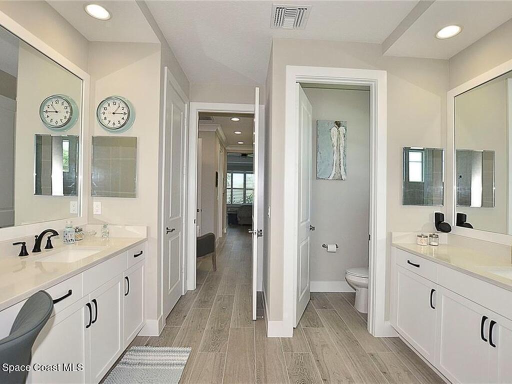 5733 Bent Pine Sq Square, Vero Beach, FL 32967