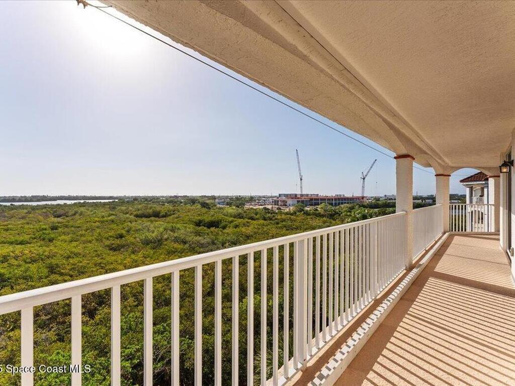 811 Del Rio Way, Merritt Island, FL 32953