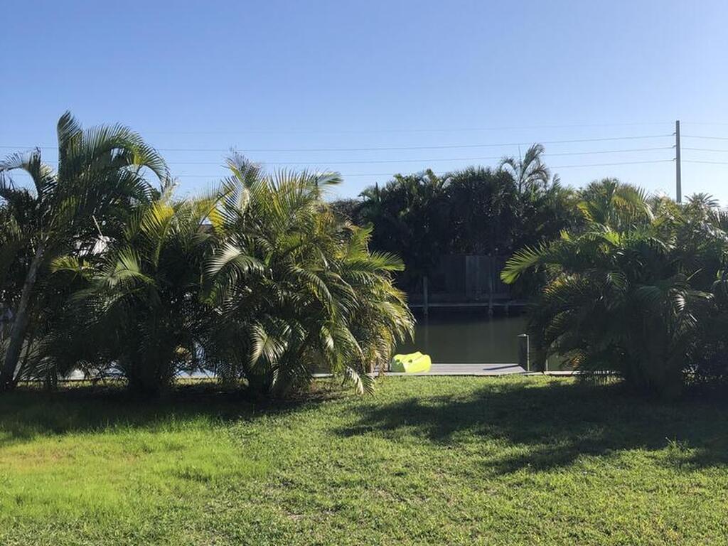 325 Angelo Lane, Cocoa Beach, FL 32931