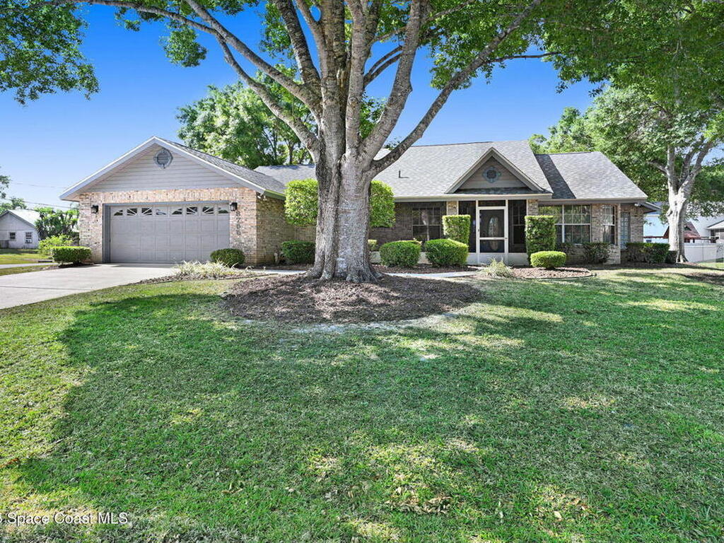 8755 Henry Avenue, Melbourne, FL 32904