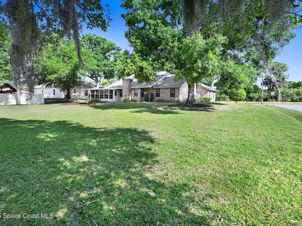 8755 Henry Avenue, Melbourne, FL 32904
