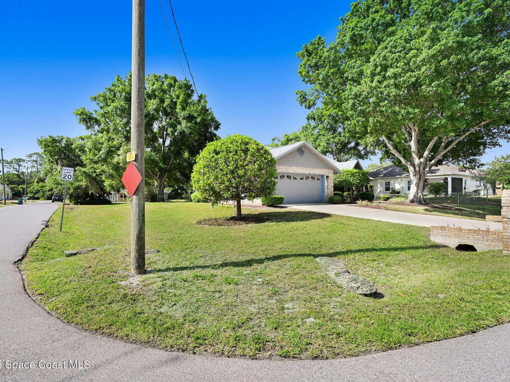8755 Henry Avenue, Melbourne, FL 32904